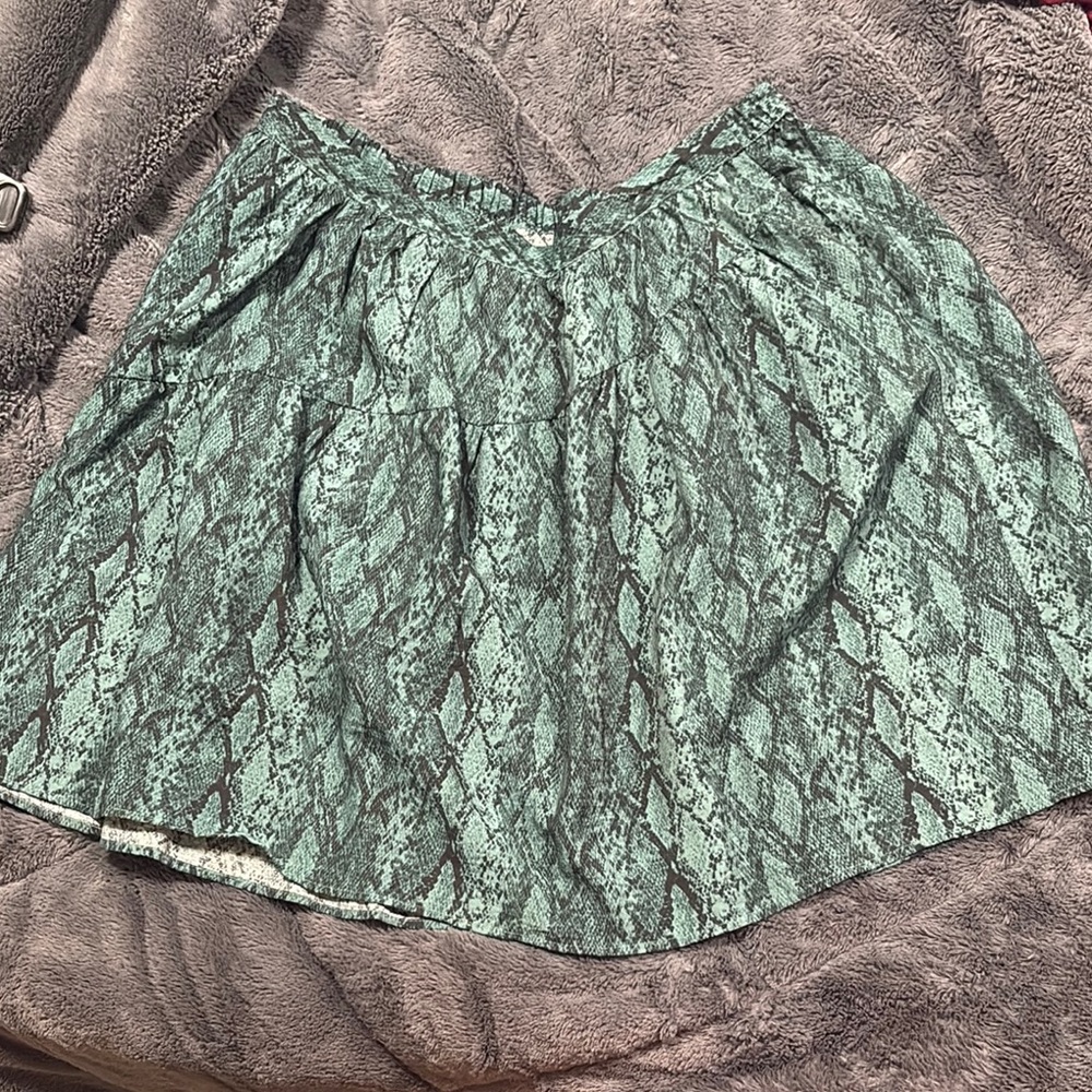 Ava & Viv Green Pleated A-Line Mini Skirt
